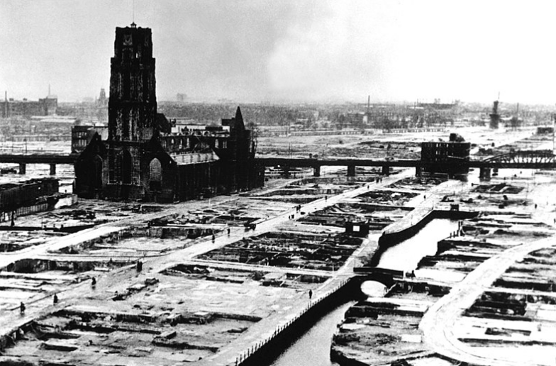 Rotterdam bombed 1940